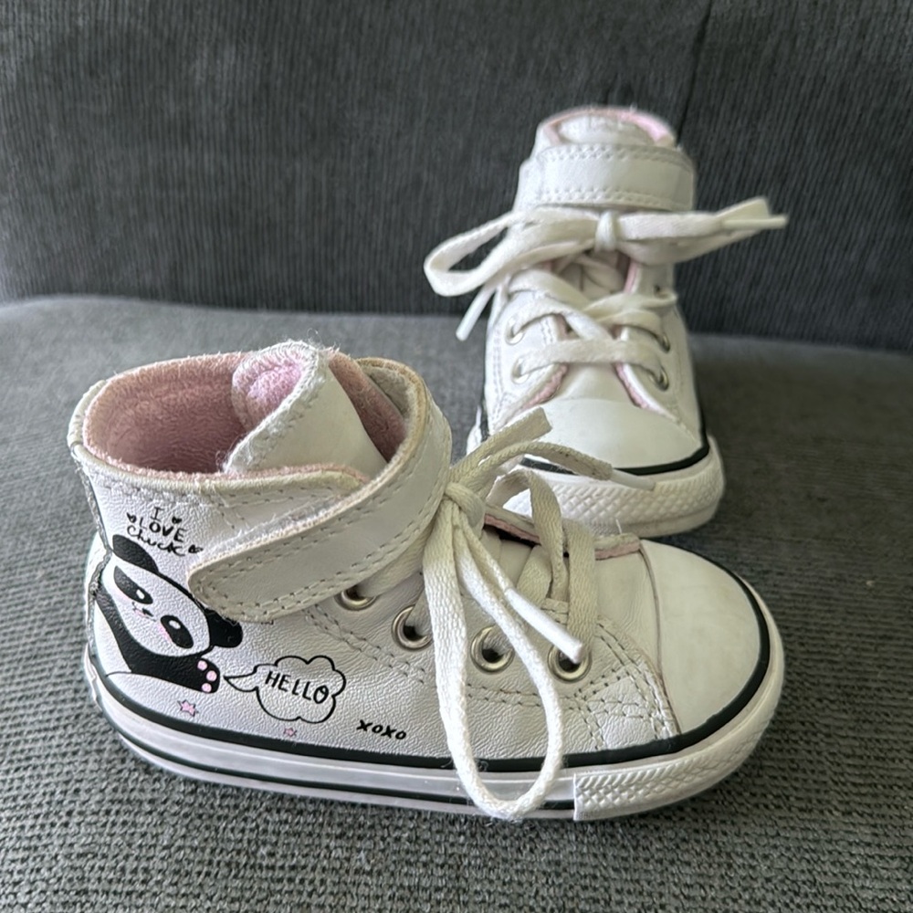 Tennis Shoes